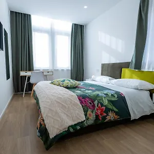 https://perla-sul-mare-apartments.sicilyhotelsitaly.net